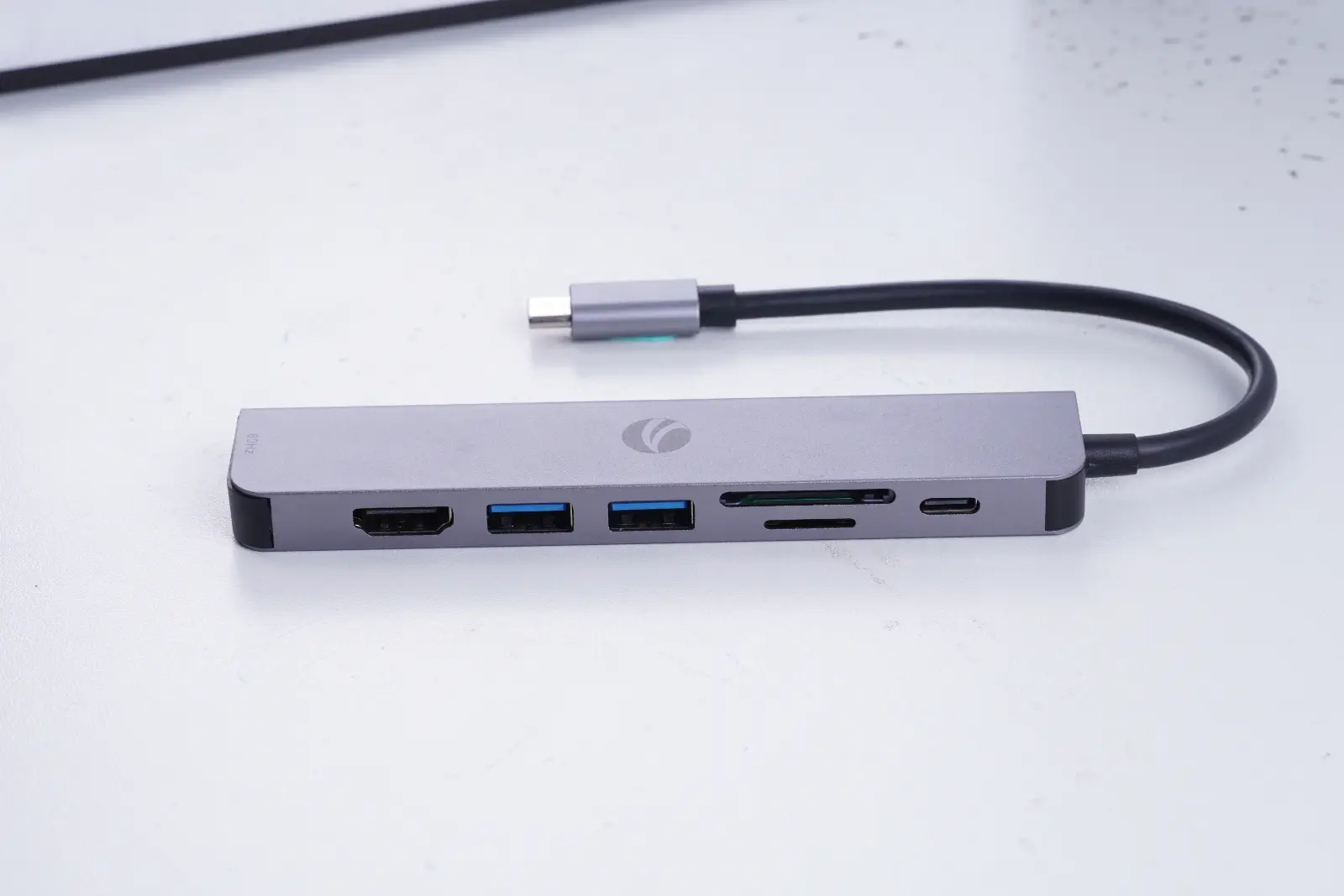 VCOM CUE39 7-in-1 Dual Monitor Docking Station USB-C Hub 2